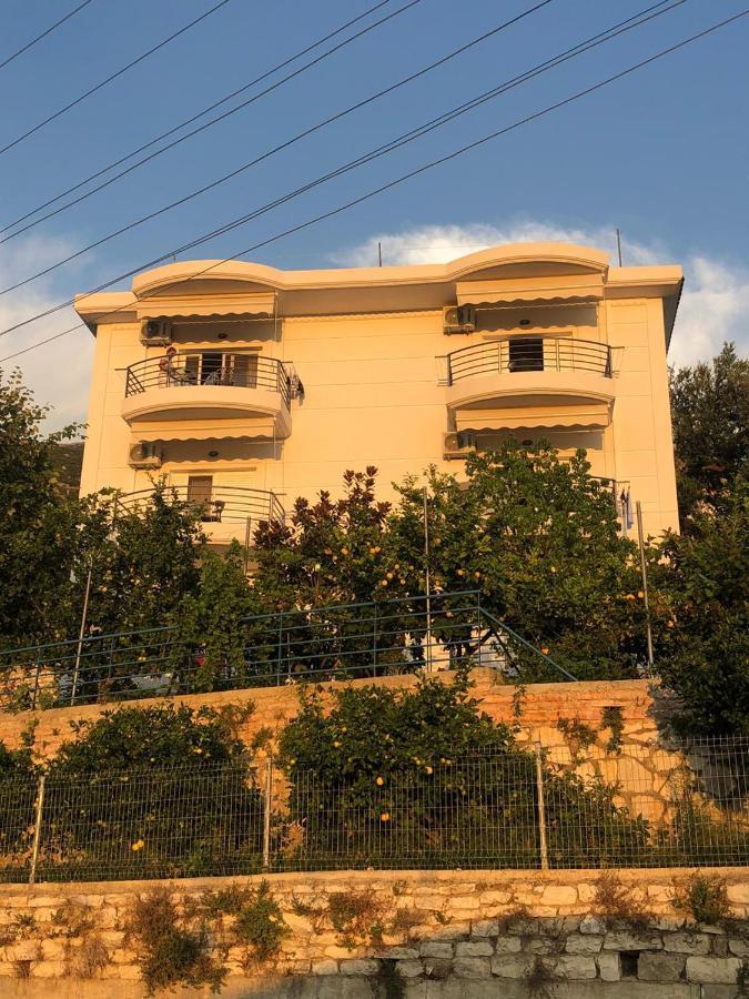 Apartments Vila Emiliano Borsh Exterior photo